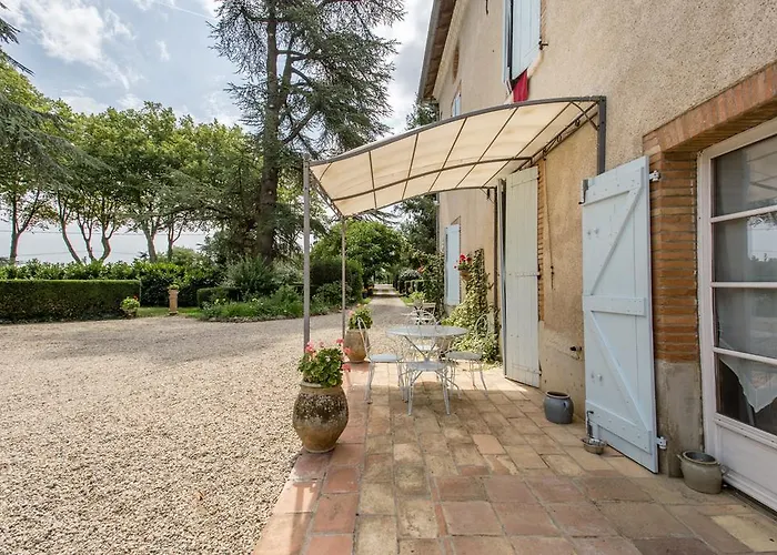 Chambres D'hotes Chez Patricia 住宿加早餐酒店 Lisle-sur-Tarn