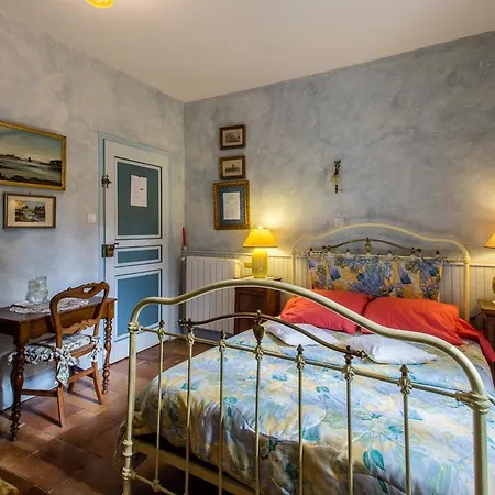 Chambres D'hotes Chez Patricia Alojamento de Acomodação e Pequeno-almoço *